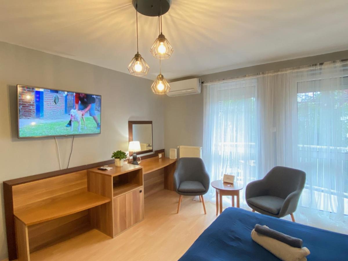 Tuenderpart Apartment Eger Zewnętrze zdjęcie
